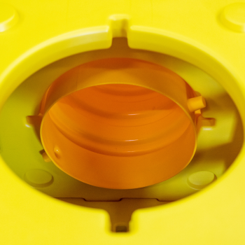 Juego modular Castello B con 2 casas, 2 cubos y 4 túneles