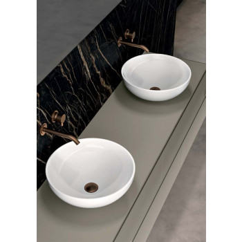 Composición de Neptuno 124 Oltrebagno