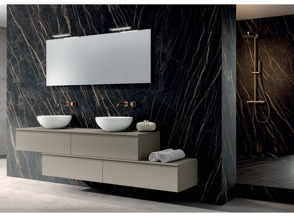 Composición de Neptuno 124 Oltrebagno