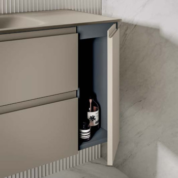 Composición de Neptuno 128 Oltrebagno