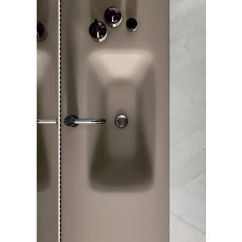 Composición de Neptuno 128 Oltrebagno