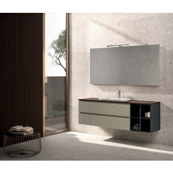 Composición de Saturno 114 Oltrebagno