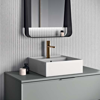 Composición de Venus 105 Oltrebagno