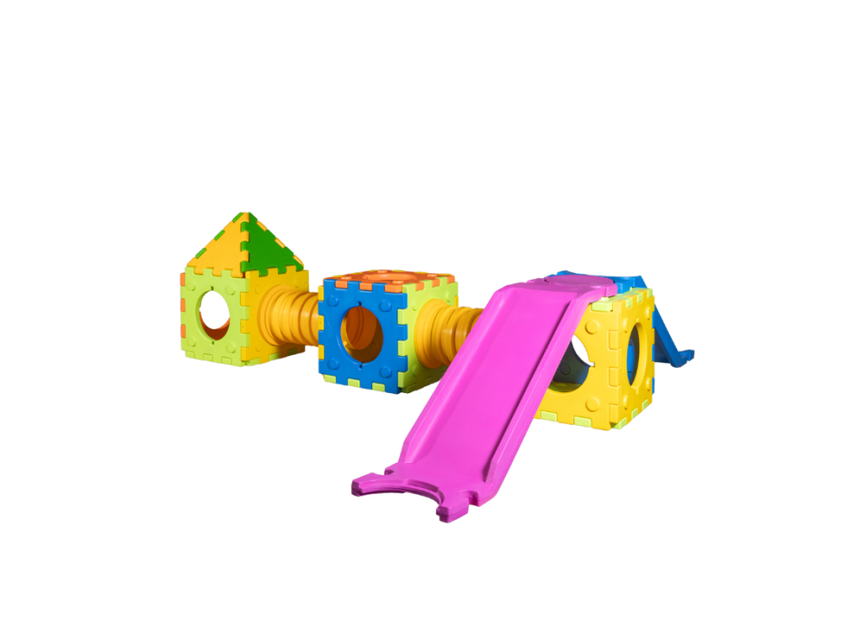 Modelo de juguete cúbico e- juego modular con 1 pequeño tobogán-escalera, 2 cubos y 1 casa.