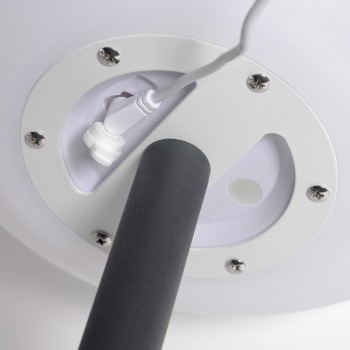 Lámpara de pie de exterior Dinesh en acero negro