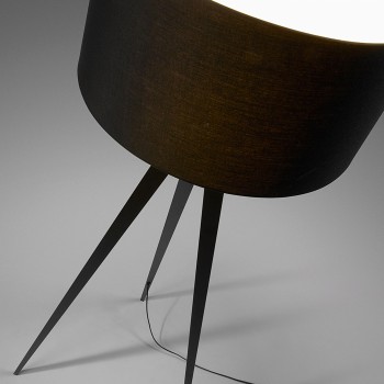 Lámpara de pie Iguazu, negra