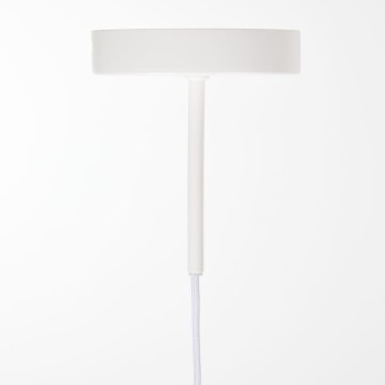 Lámpara de techo Fulvia con estructura de metal y acabado en color negro.