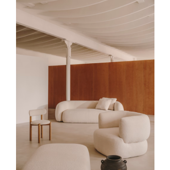 Sillón Martina en piel de cordero color crudo con cojín