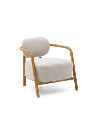 Sillón Melqui beige fabricado en madera maciza de roble con acabado natural
