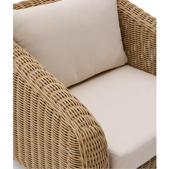 Sillón Meria en ratán sintético y patas en madera maciza de acacia 100% FSC