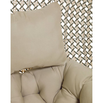 Silla colgante Cira con acabado natural