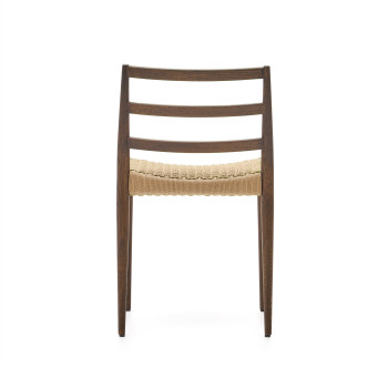 Silla Analy en roble macizo FSC 100% con acabado nogal y asiento de cuerda FSC 100%.