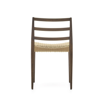 Silla Analy en roble macizo FSC 100% con acabado nogal y asiento de cuerda FSC 100%.