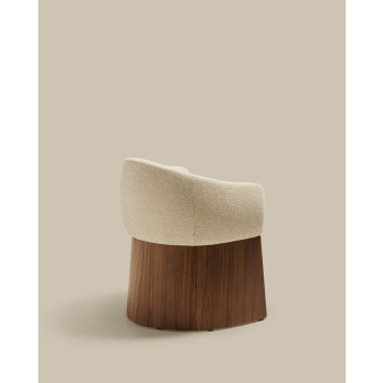 Silla Bosca en chenilla beige y chapa de nogal 100% certificada FSC.
