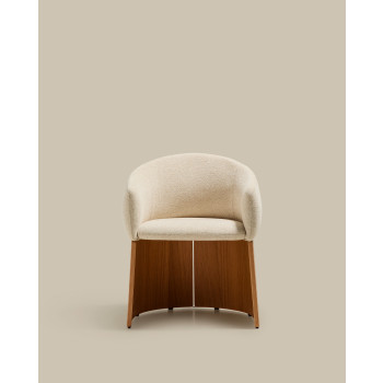Silla Bosca en chenilla beige y chapa de roble 100% certificada FSC.