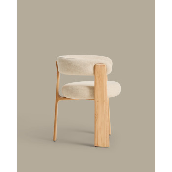 Silla de exterior Granite de 3 patas color beige con patas de teca maciza en acabado de tono natural FSC 100%.