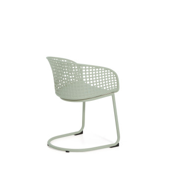 Silla de exterior Tenaro de plástico con estructura de acero.