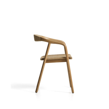 Silla Derile de roble macizo con acabado natural y cordón de papel beige. Certificación FSC Mixta.