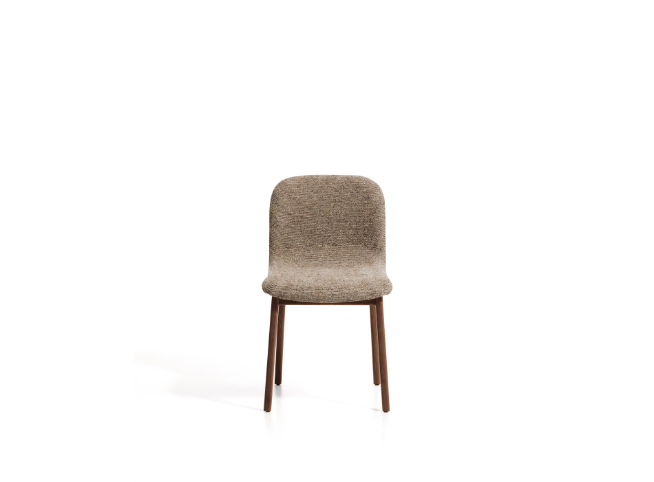 Silla Elnor en chenilla marrón con patas de roble macizo con acabado en nogal.