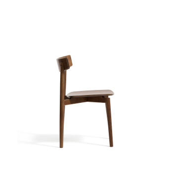 Silla Evera en chapa de roble con acabado