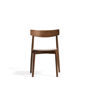 Silla Evera en chapa de roble con acabado