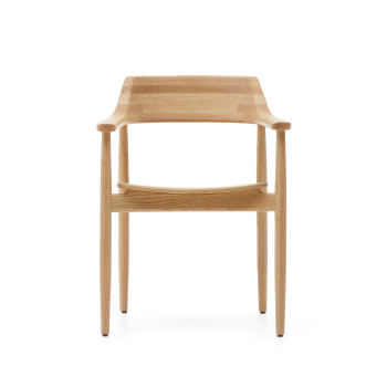 Silla Fondes en madera maciza de roble con acabado natural (Crédito FSC Mixto).