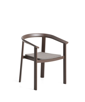 Silla apilable de exterior Erice en aluminio y cuerda marrón.