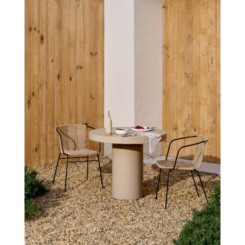 Silla apilable Eltiera en ratán sintético y estructura de acero negro