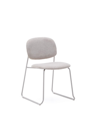 Silla apilable Meli en chenilla beige y patas de metal beige FSC Mix Crédito