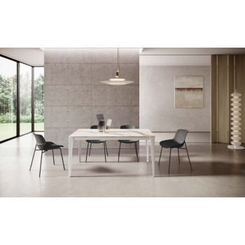 Silla NOA de acero lacado de Ingenia Casa