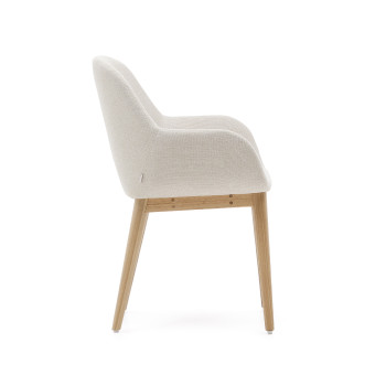 Silla Konna beige con patas de madera maciza de fresno y acabado natural