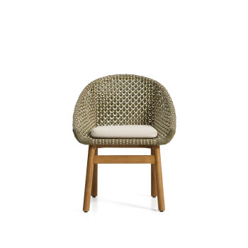 Silla Olbia de ratán sintético y madera maciza de teca 100% certificada FSC.