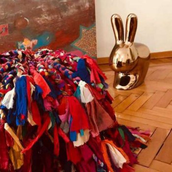 SILLA CONEJO ACABADO METÁLICO 90004 QEEBOO