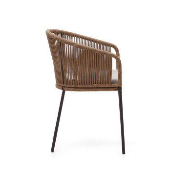 Silla Yanet en cuerda beige y patas de acero galvanizado.
