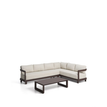 Conjunto Nerano con sofá esquinero de 5 plazas y mesa de centro de cristal templado y aluminio marrón.
