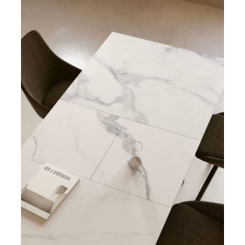 Conjunto de mesa de cristal Theone + silla giratoria Jenna