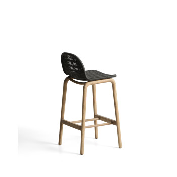 Taburete Alipa de madera maciza de acacia y cuerda.