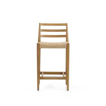 Taburete Analy con respaldo de roble macizo, acabado en tono natural y asiento de cuerda 100% FSC de 65 cm.