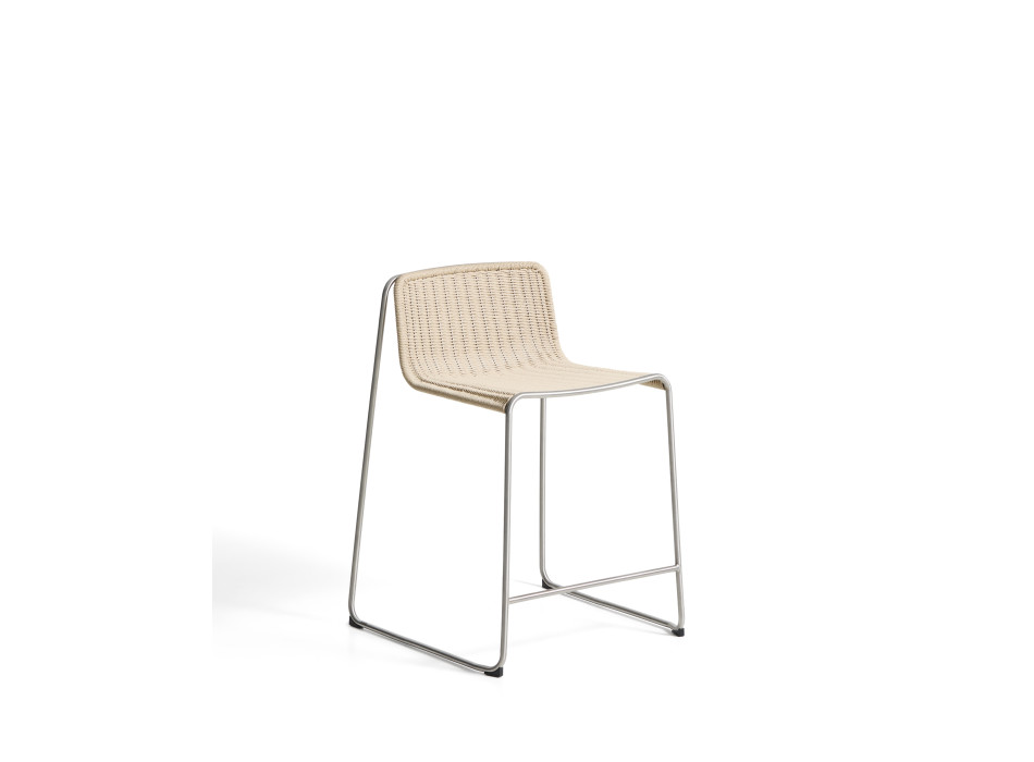 Taburete apilable Tavari en cuerda sintética beige y acero inoxidable AISI 304 con efecto cepillado, 65 cm.