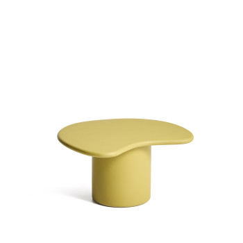 Mesa de centro Macarella en hormigón color mostaza, 83 x 77 cm.
