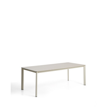 Mesa Anafi de piedra sinterizada y aluminio crudo, 220 x 100 cm
