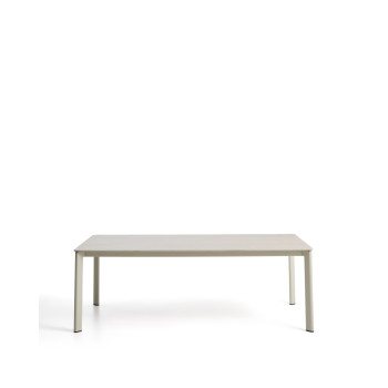 Mesa Anafi de piedra sinterizada y aluminio crudo, 220 x 100 cm