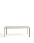 Mesa Anafi de piedra sinterizada y aluminio crudo, 220 x 100 cm