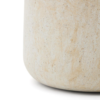 Mesa auxiliar Drasi de hormigón con acabado efecto travertino, Ø 60 cm