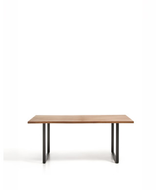 Mesa Uxue de madera maciza de acacia con patas de acero negro, 160 x 90 cm.