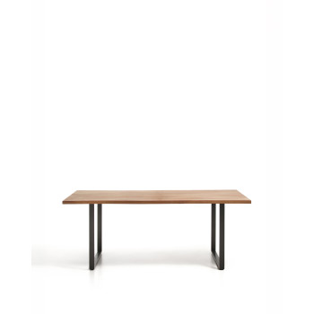 Mesa Uxue de madera maciza de acacia con patas de acero negro, 180 x 90 cm.